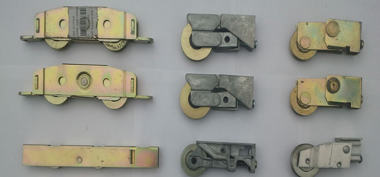 patio sliding door wheel replacement West Little River